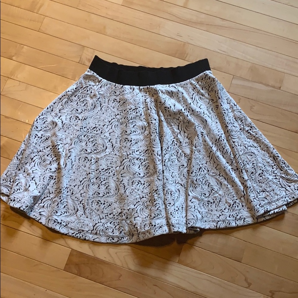 Philosophy skirt size M. Like new!